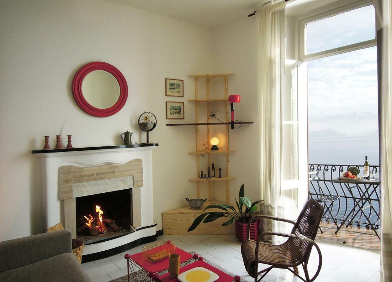 Charming House With Private Dock On Lake Como アルジェーニョ エクステリア 写真